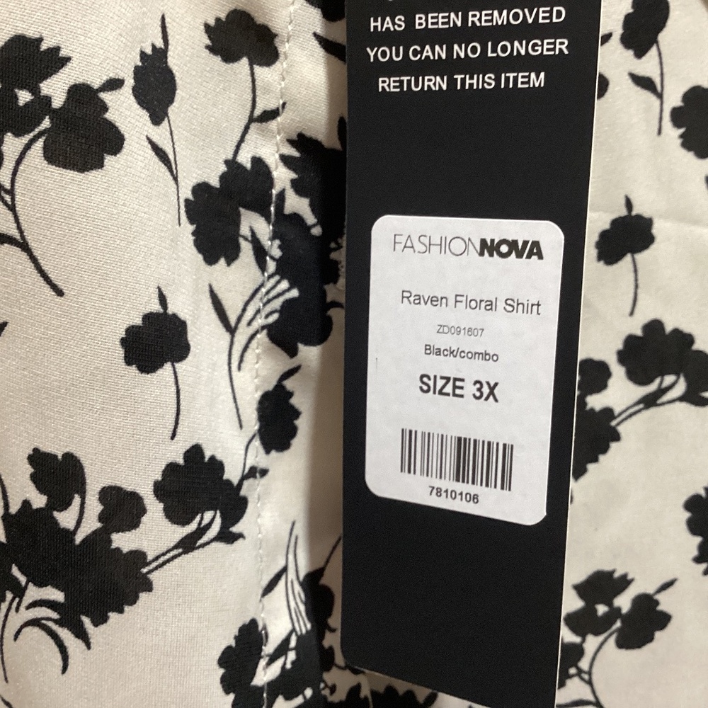 Women’s Raven Floral Button Up Shirt NWT - Picture 3 of 5